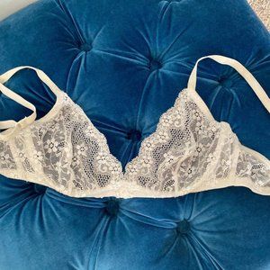 Intimmissimi lace white bra